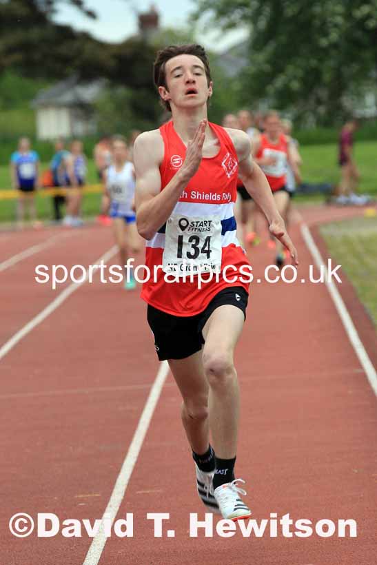 800 metres, NEGP 2, Monkton. Photo: David T. Hewitson/Sports for All Pics